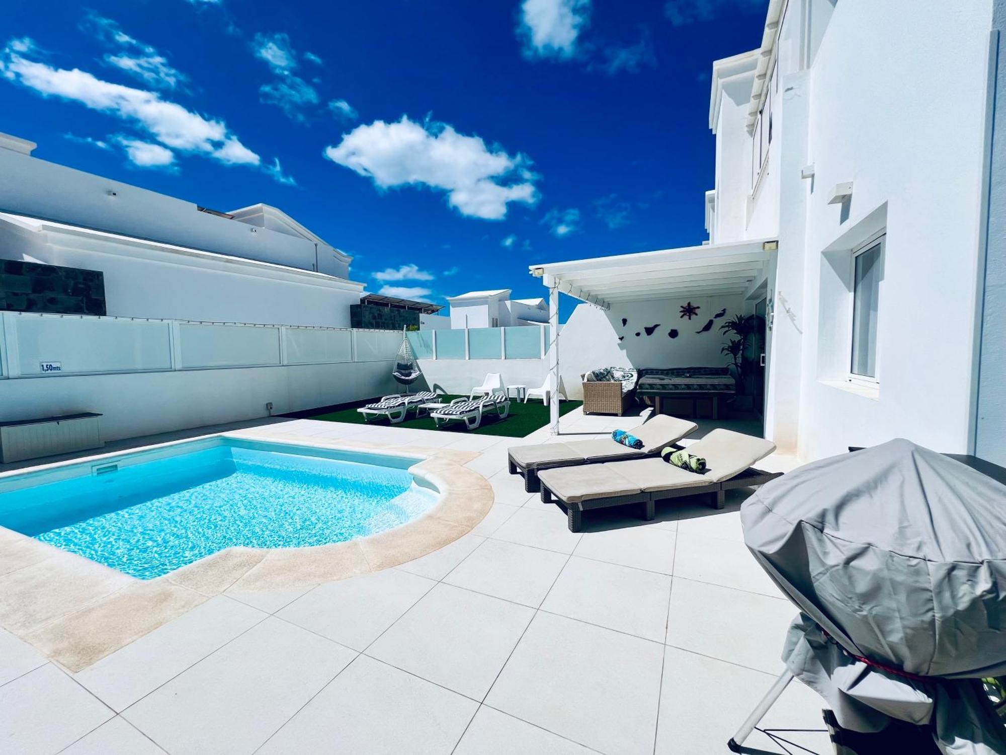 Lovely Villa Sanmar, Heated Pool Playa Blanca  Exteriör bild