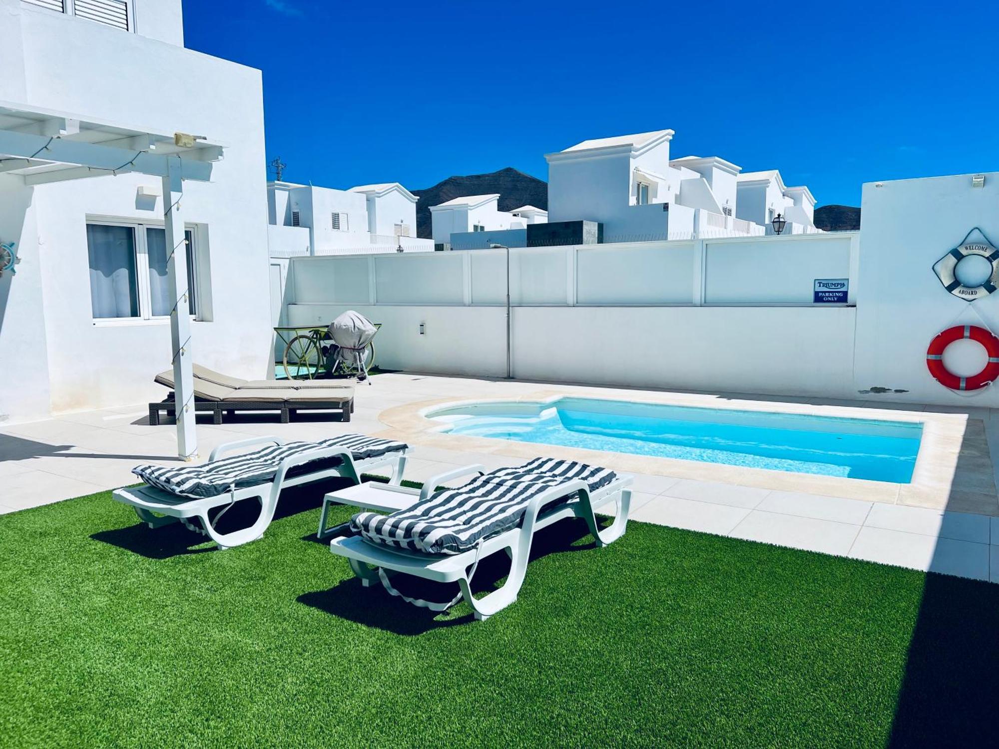 Lovely Villa Sanmar, Heated Pool Playa Blanca  Exteriör bild